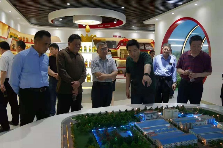 http://lscb.shandong.gov.cn/picture/-1/d61e9b468e4d41b582bd3d806de6bc2f.jpg